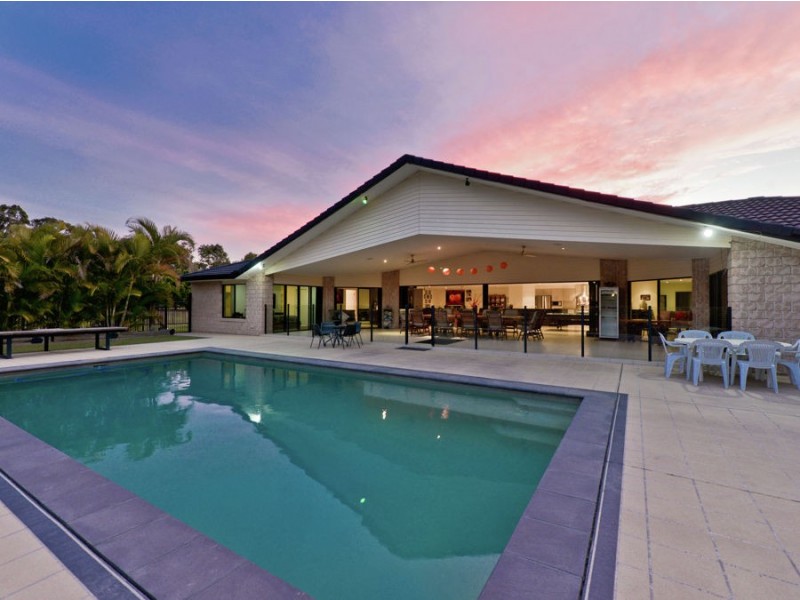 26 Victor St, Boronia Heights QLD 4124