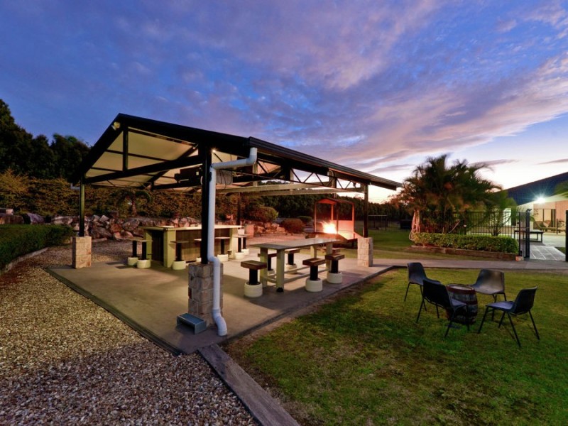 26 Victor St, Boronia Heights QLD 4124