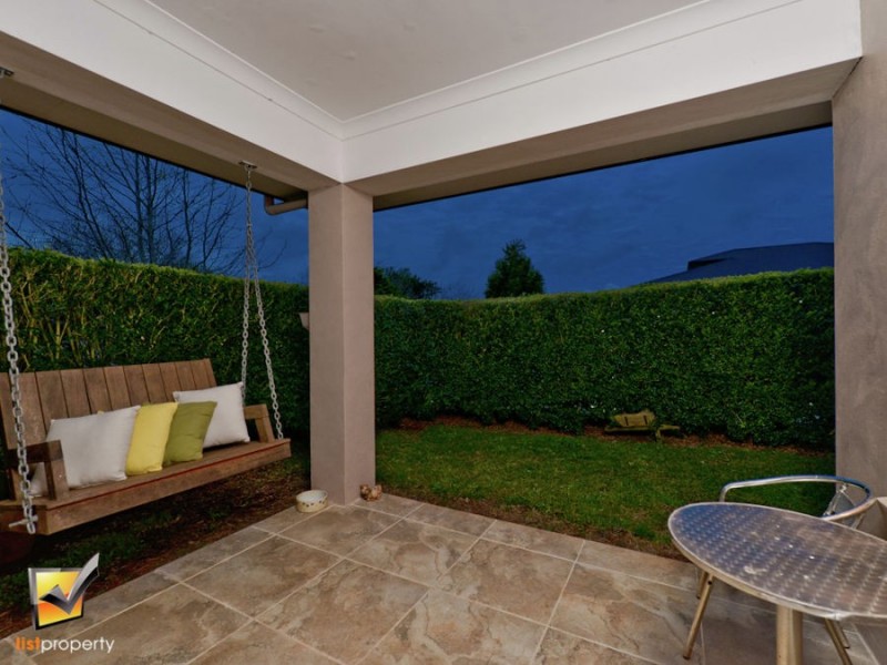 98 Beacon Rd, North Tamborine QLD 4272