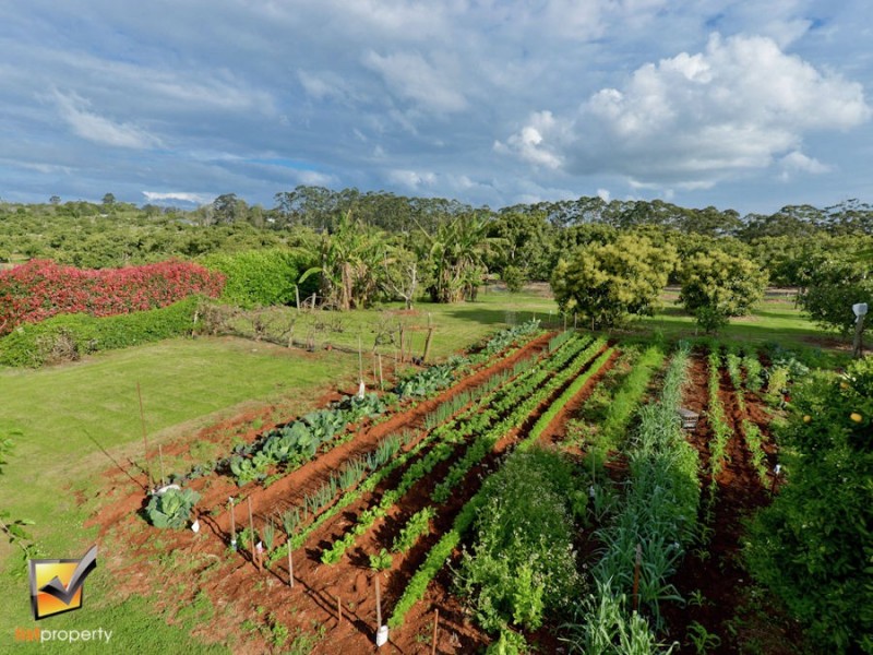 98 Beacon Rd, North Tamborine QLD 4272