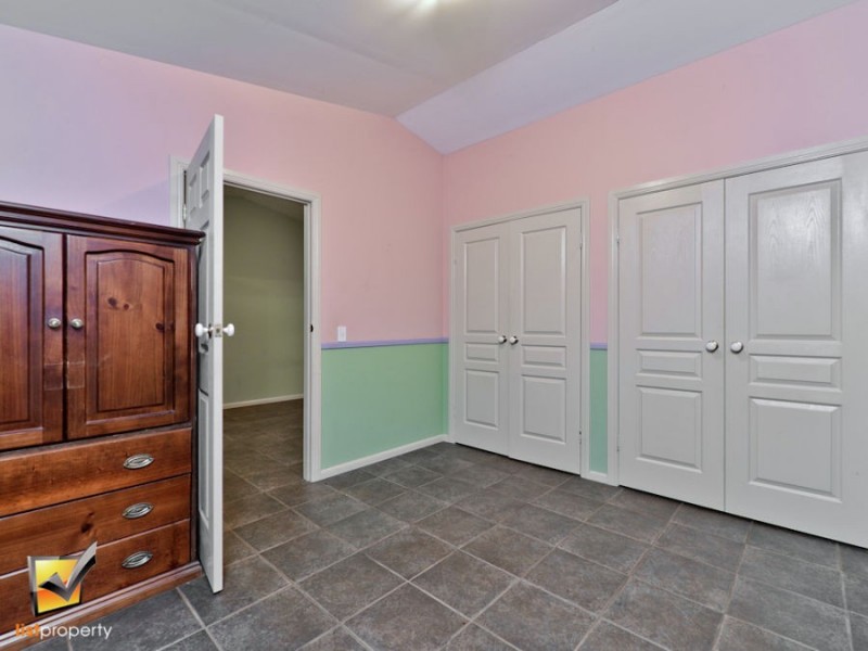 98 Beacon Rd, North Tamborine QLD 4272