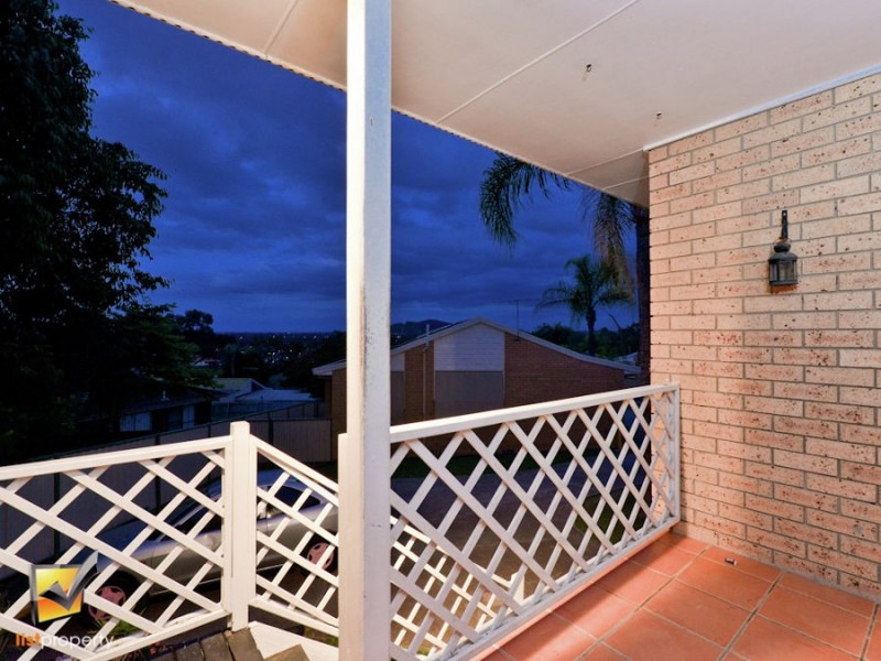 40/19 Ben Lexcen Ct, Mount Warren Park QLD 4207