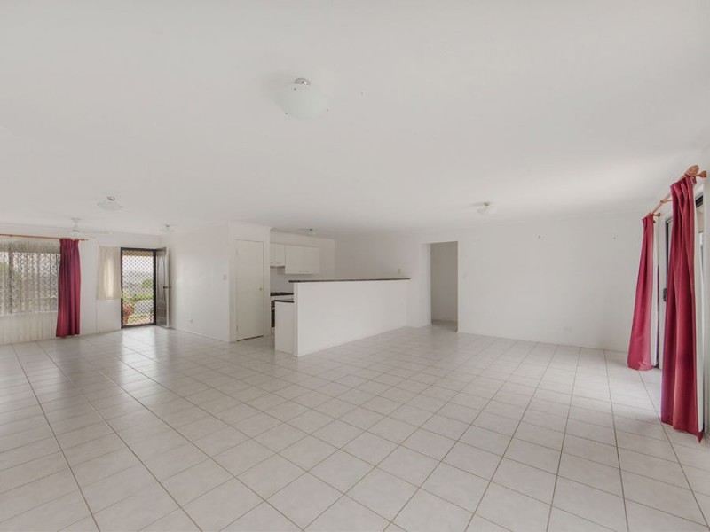 12 Macadamia Drive, Lowood QLD 4311