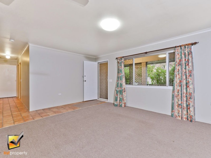 8 Dryade, Regents Park QLD 4118