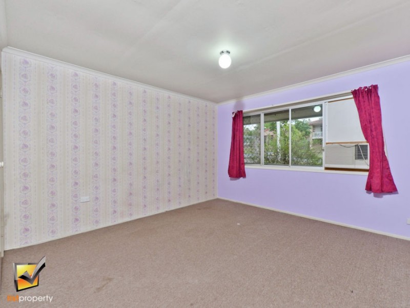 8 Dryade, Regents Park QLD 4118