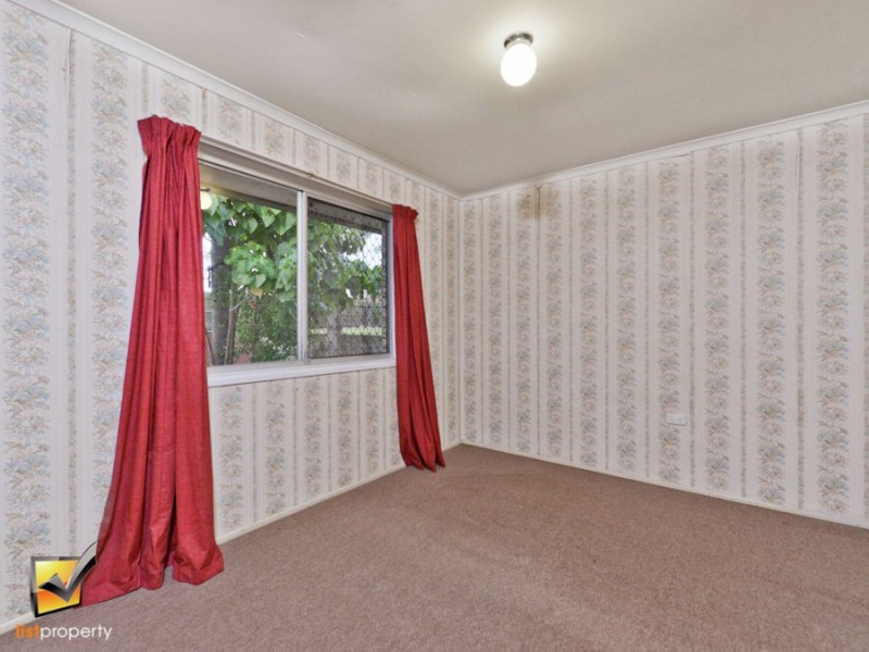 8 Dryade, Regents Park QLD 4118