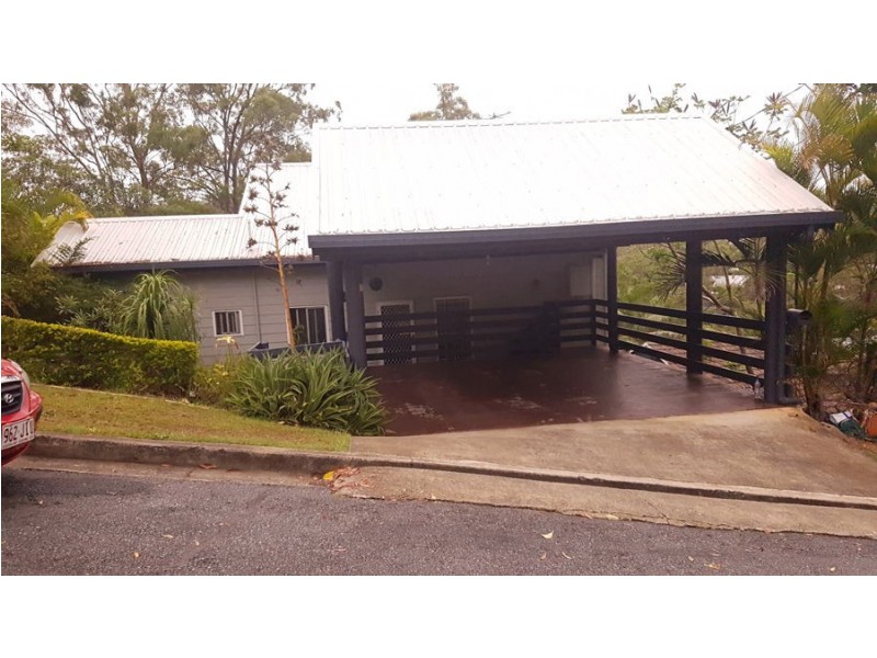 11 DODWELL STREET, Holland Park West QLD 4121
