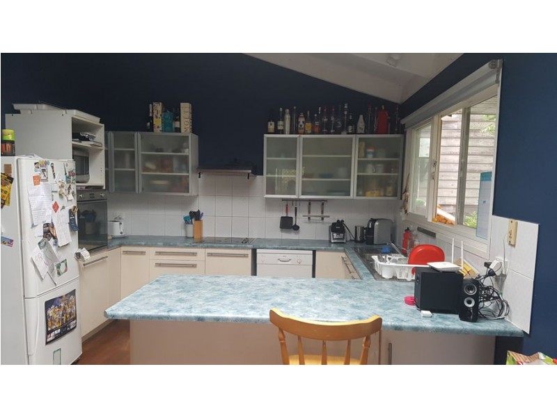 11 DODWELL STREET, Holland Park West QLD 4121