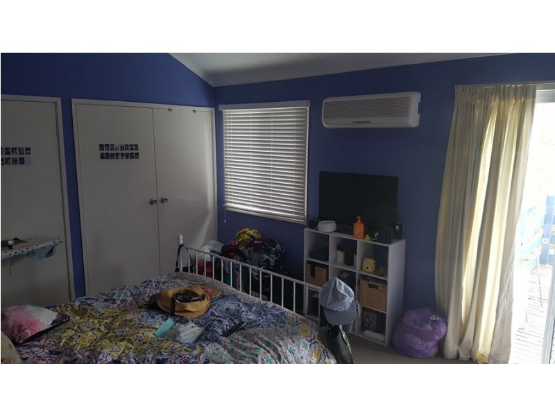 11 DODWELL STREET, Holland Park West QLD 4121