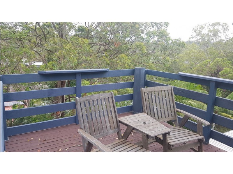 11 DODWELL STREET, Holland Park West QLD 4121