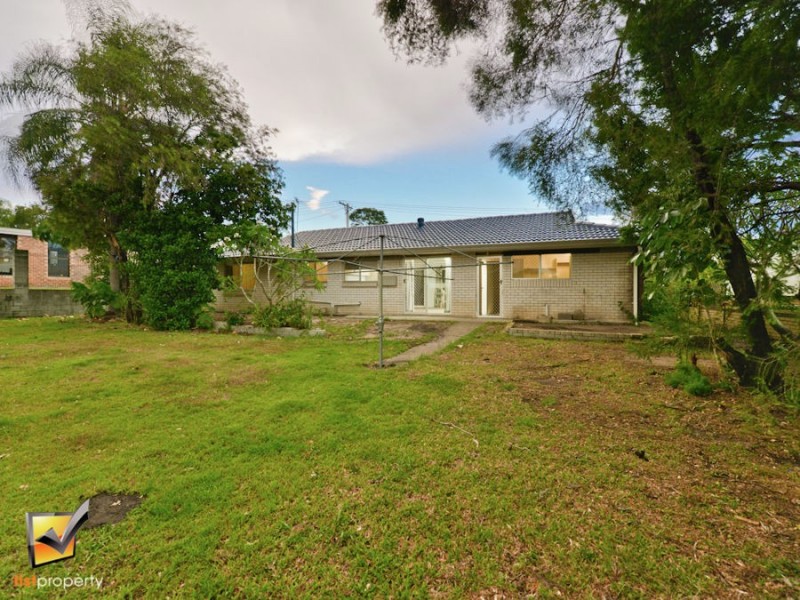 8 Dryade, Regents Park QLD 4118