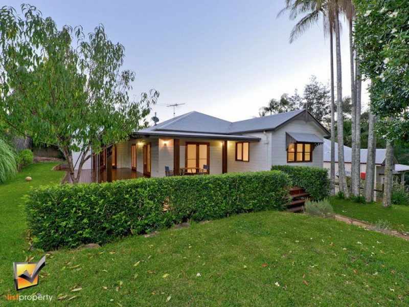 26 Griffith St, Tamborine Mountain QLD 4272