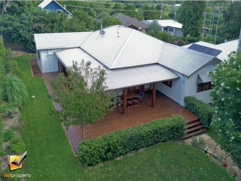 26 Griffith St, Tamborine Mountain QLD 4272