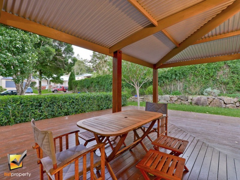 26 Griffith St, Tamborine Mountain QLD 4272