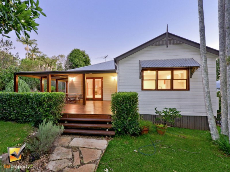 26 Griffith St, Tamborine Mountain QLD 4272