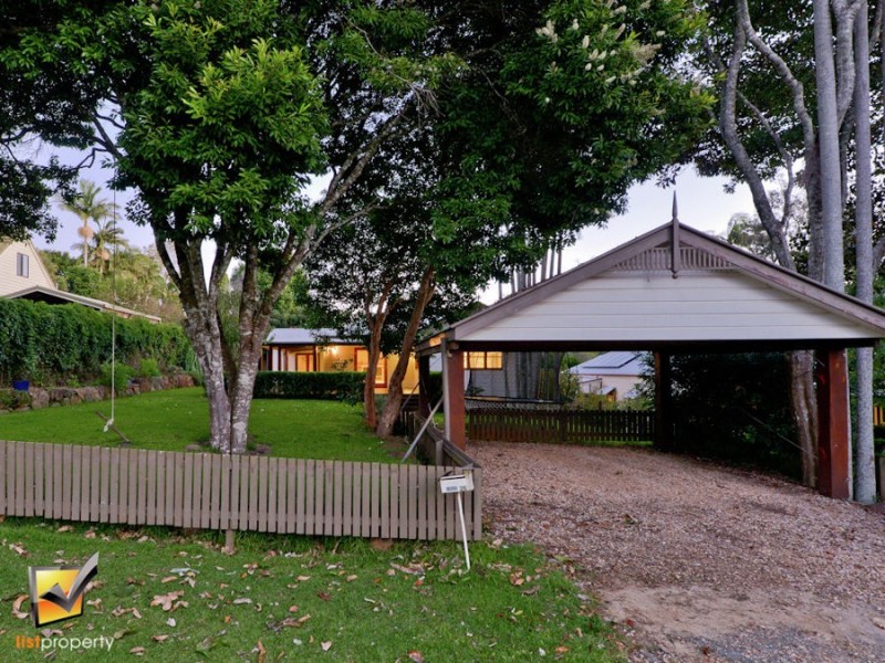 26 Griffith St, Tamborine Mountain QLD 4272