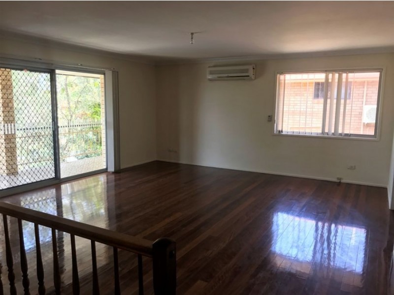 27 Midwood Street, Wishart QLD 4122