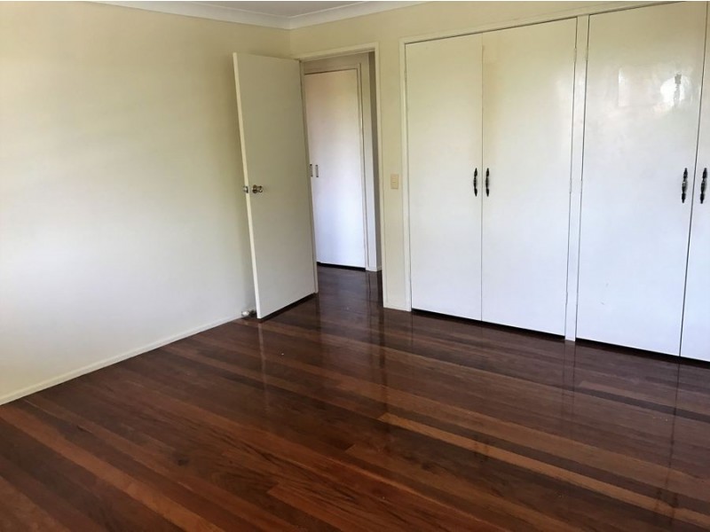 27 Midwood Street, Wishart QLD 4122