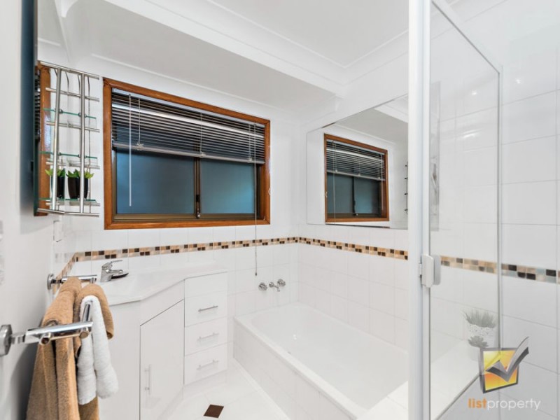 419 Chatswood Rd, Shailer Park QLD 4128