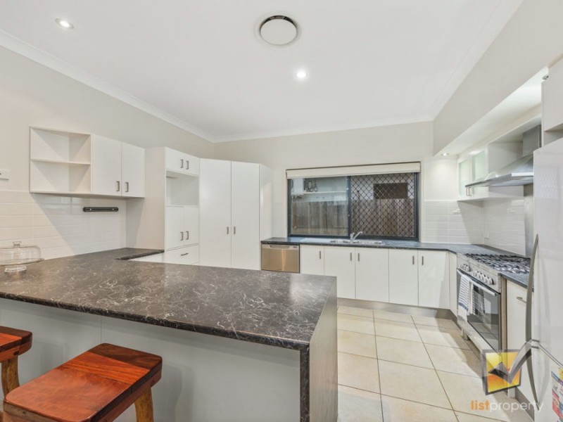 19 Coalstoun Crossing, Waterford QLD 4133