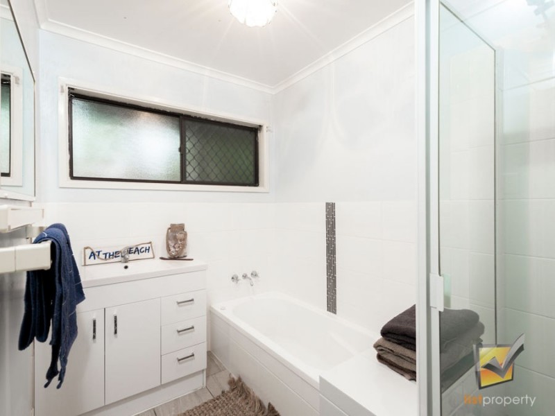 67 Fedrick St, Boronia Heights QLD 4124