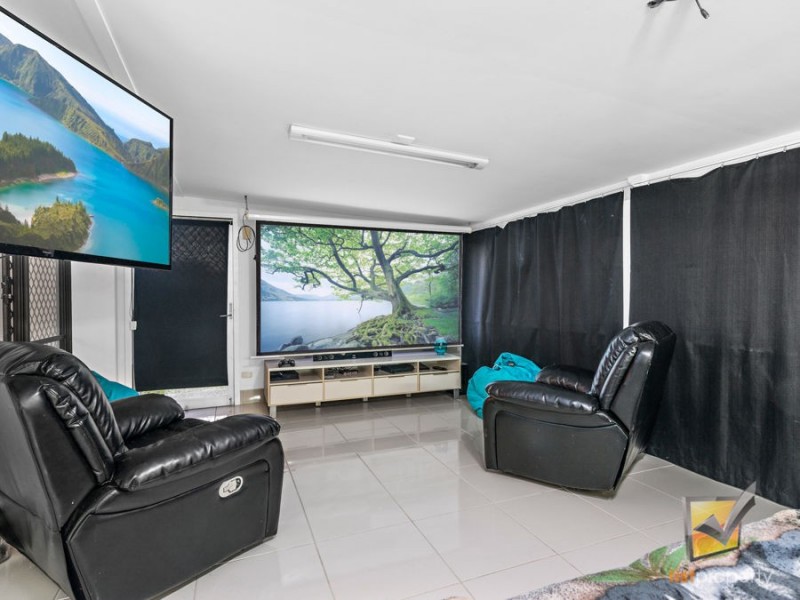 1 Tansey Dr, Tanah Merah QLD 4128