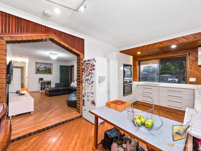 1 Tansey Dr, Tanah Merah QLD 4128