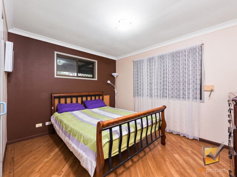1 Tansey Dr, Tanah Merah QLD 4128