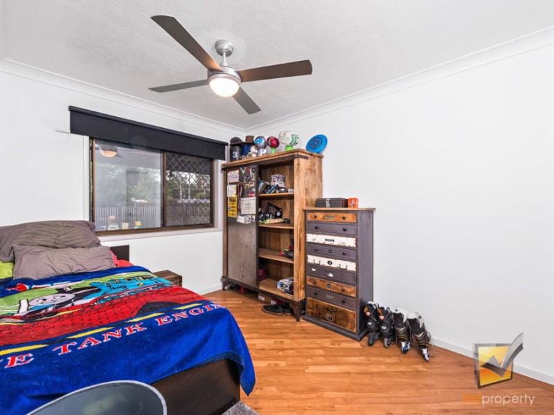 1 Tansey Dr, Tanah Merah QLD 4128