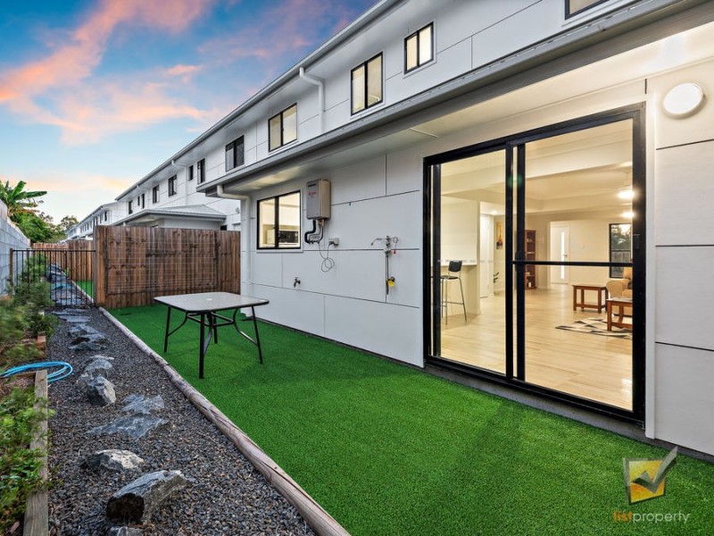 171 Old Logan Village Rd, Waterford QLD 4133