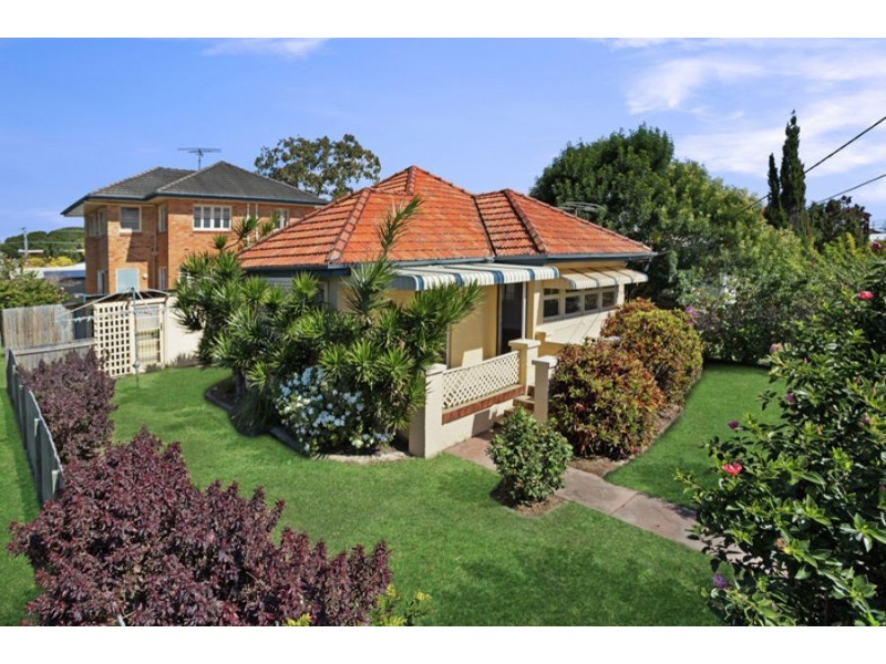 7 Fifth Ave, Scarborough QLD 4020