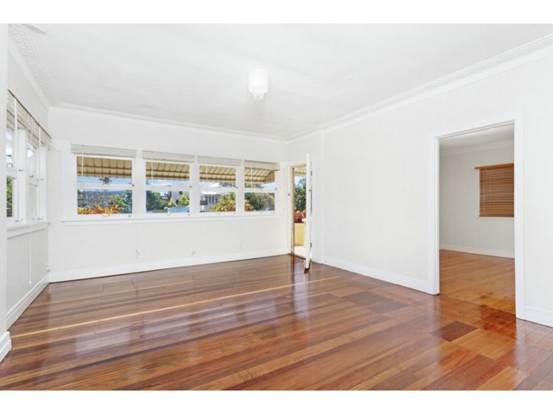 7 Fifth Ave, Scarborough QLD 4020