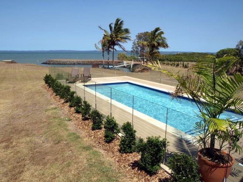 27 Pelican Avenue, Booral QLD 4655