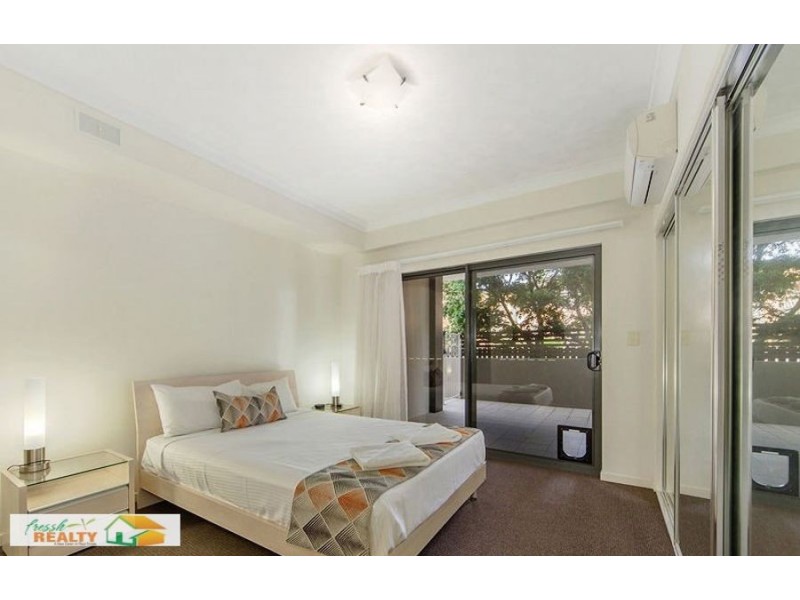 41 Anzac Ave, Redcliffe QLD 4020