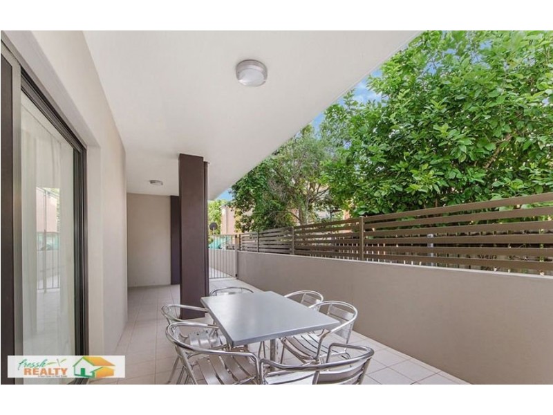 41 Anzac Ave, Redcliffe QLD 4020
