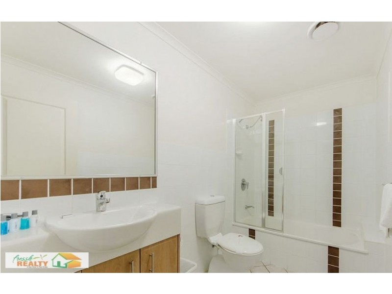 41 Anzac Ave, Redcliffe QLD 4020