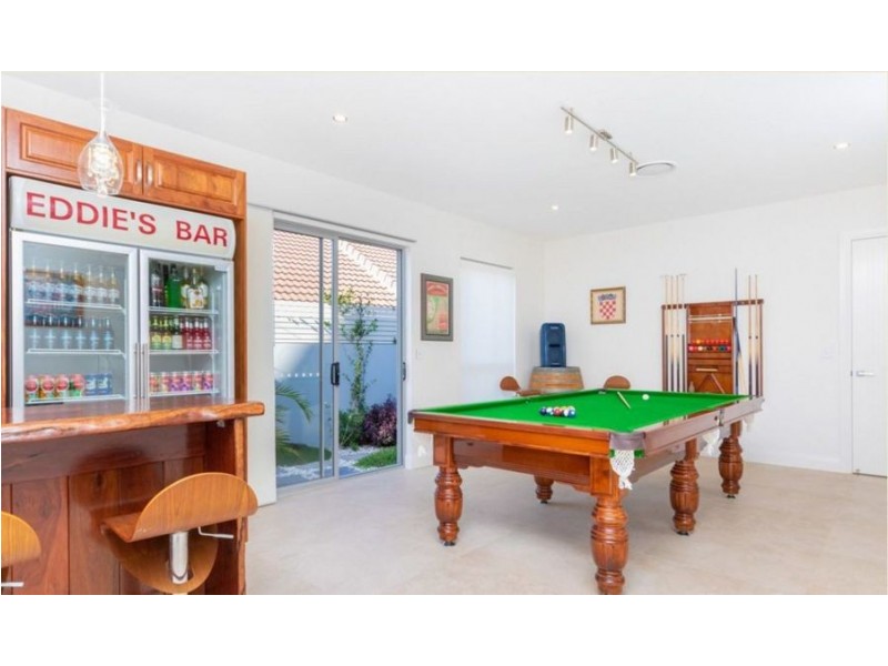 10a Fortune Street, Scarborough QLD 4020