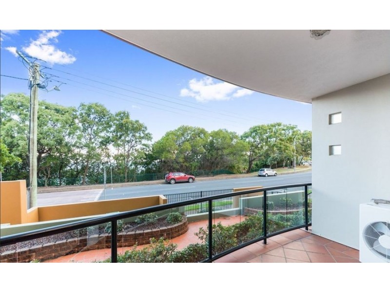 81 Marine Parade, Redcliffe QLD 4020