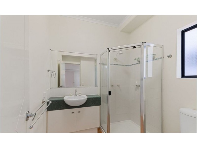 81 Marine Parade, Redcliffe QLD 4020