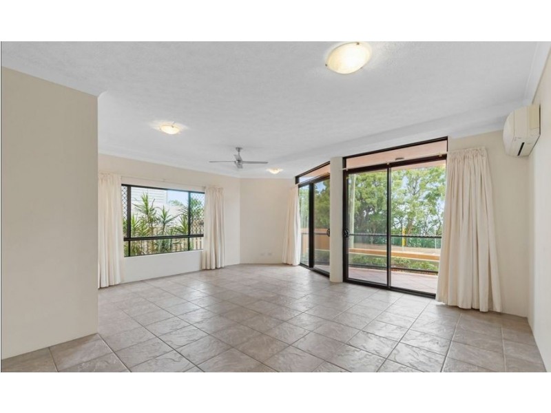 81 Marine Parade, Redcliffe QLD 4020