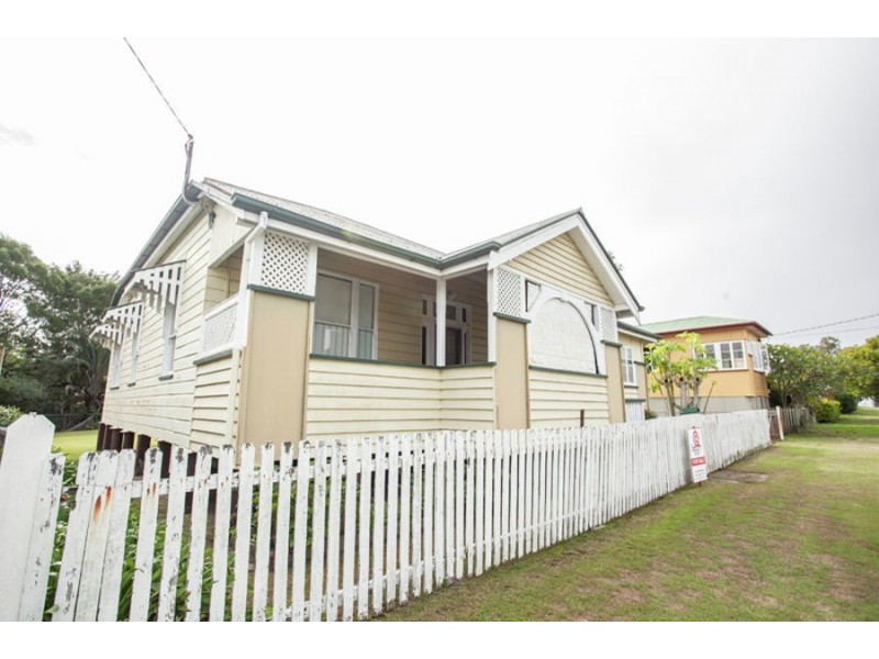 73 Darling Street, Sadliers Crossing QLD 4305