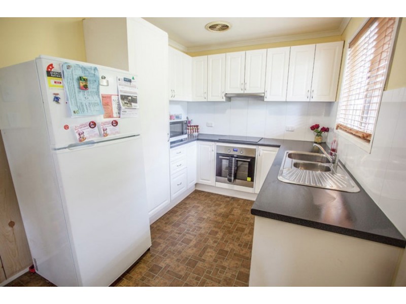 51 Russell Street, Silkstone QLD 4304