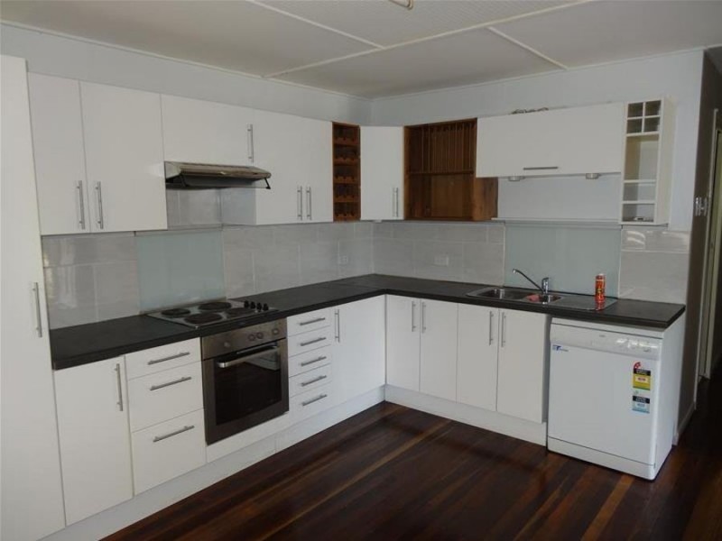 5 Swan Street, Brassall QLD 4305