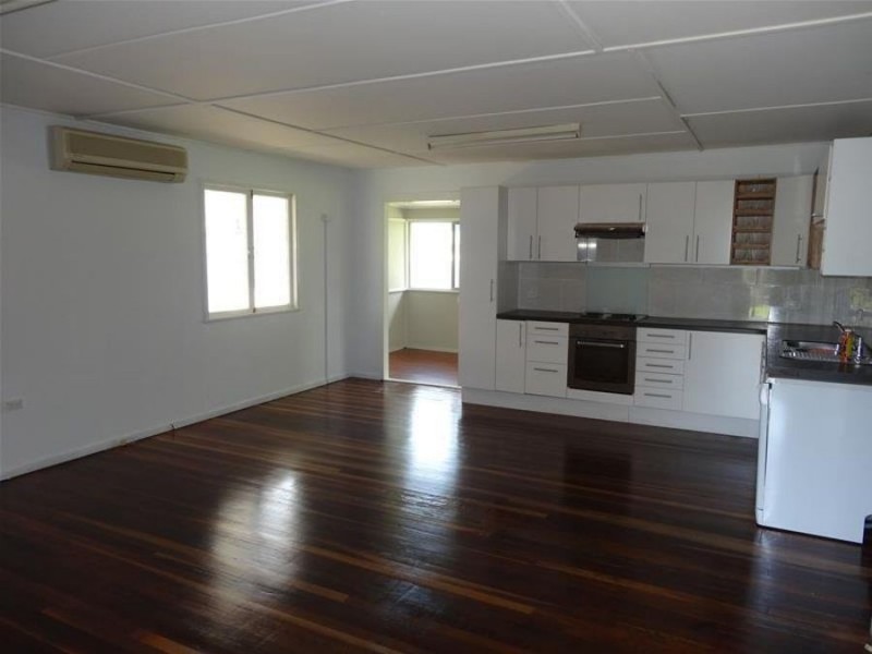 5 Swan Street, Brassall QLD 4305