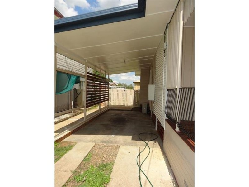 5 Swan Street, Brassall QLD 4305