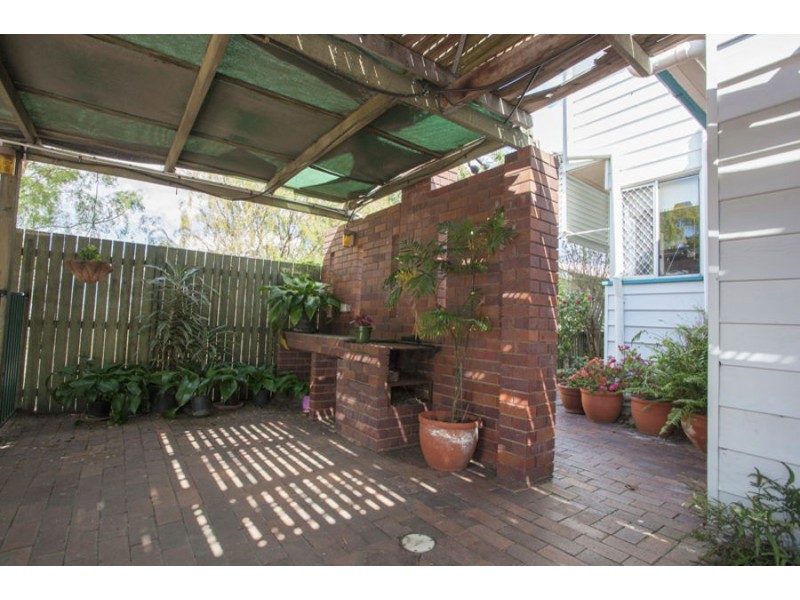 4 Idolwood Street, Eastern Heights QLD 4305