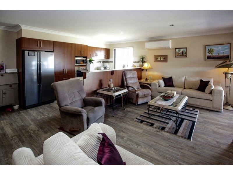 9 Ironwood Street, Fernvale QLD 4306