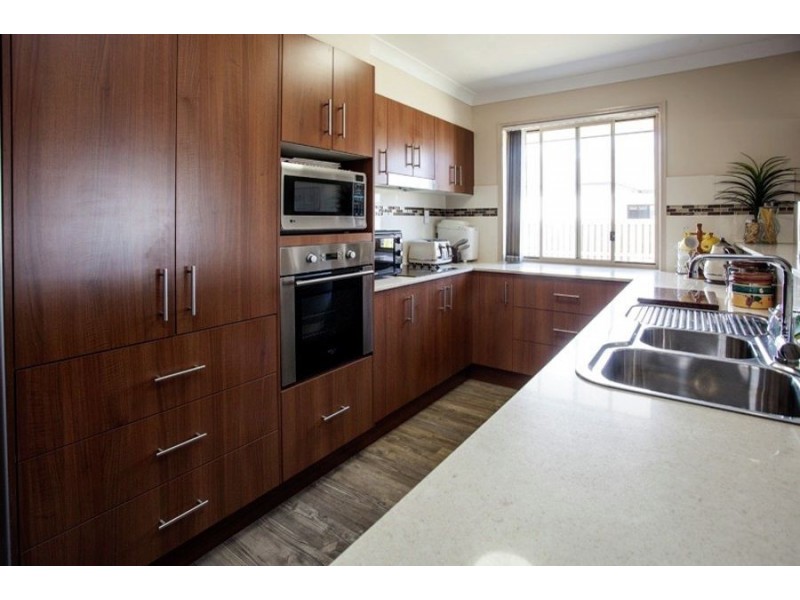 9 Ironwood Street, Fernvale QLD 4306