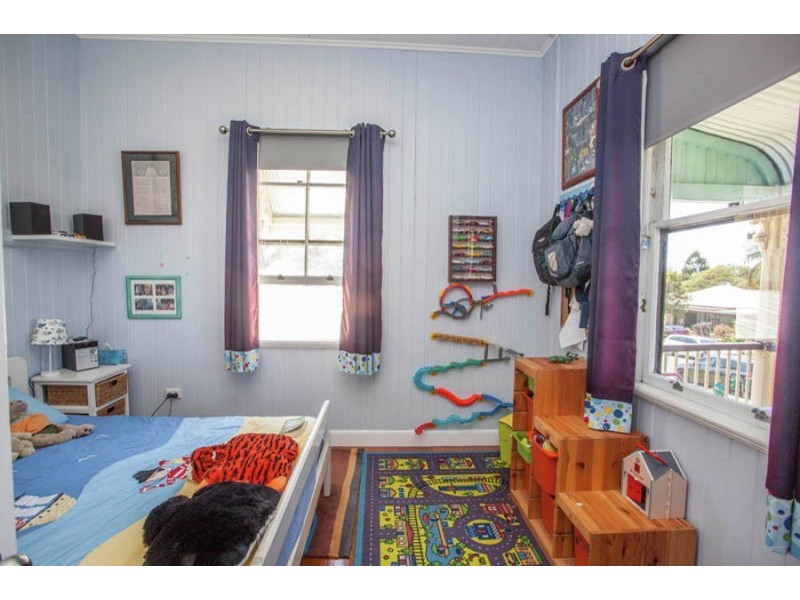 63 Lusitania Street, Newtown QLD 4305