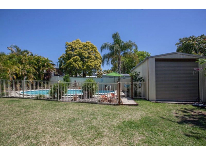 63 Lusitania Street, Newtown QLD 4305